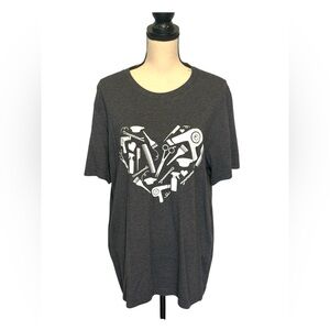 Hair Stylist Tools Heart Graphic Tee Dark Gray Heather T-Shirt XL